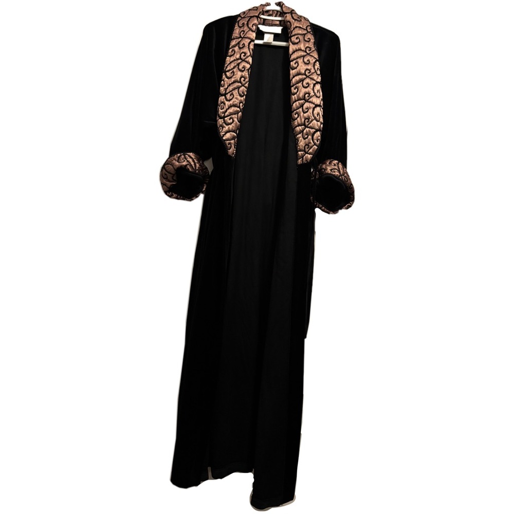 Saks Fifth Avenue Diamond Tea Women’s Black Velour Embroidered Robe Size Small
